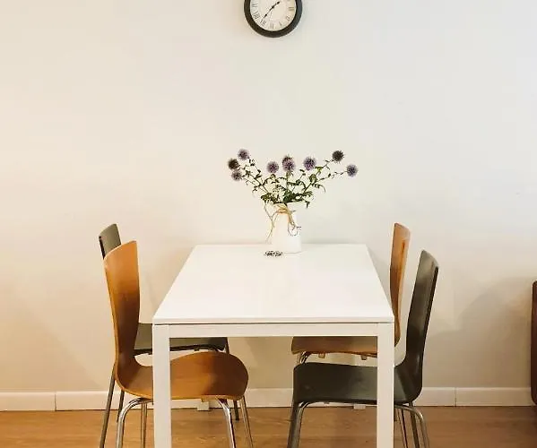Klimatyczny Apartament Z Balkonem W Samym Centrum Wroclawia - W6
